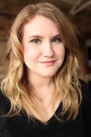 How tall is Jillian Bell?